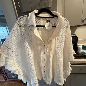 POL Cream Lace Detail Poncho style top